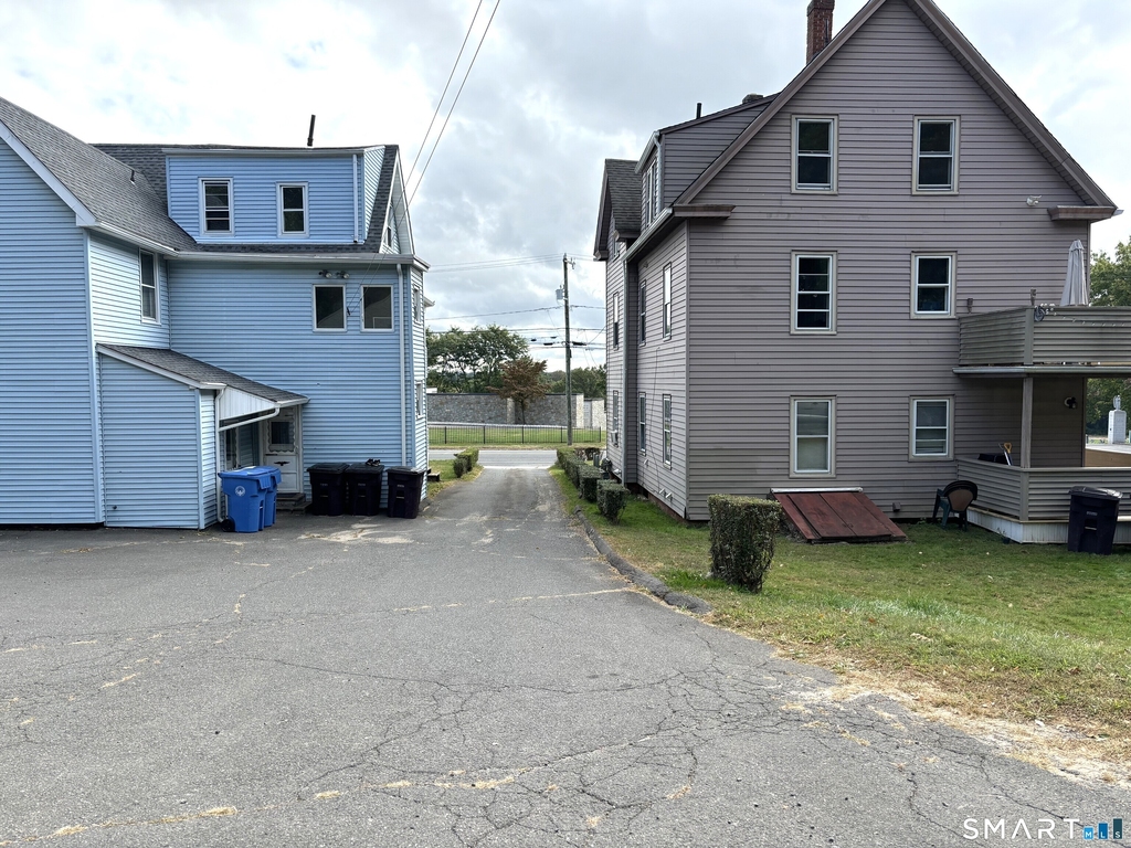 1310 Stanley Street - Photo 18