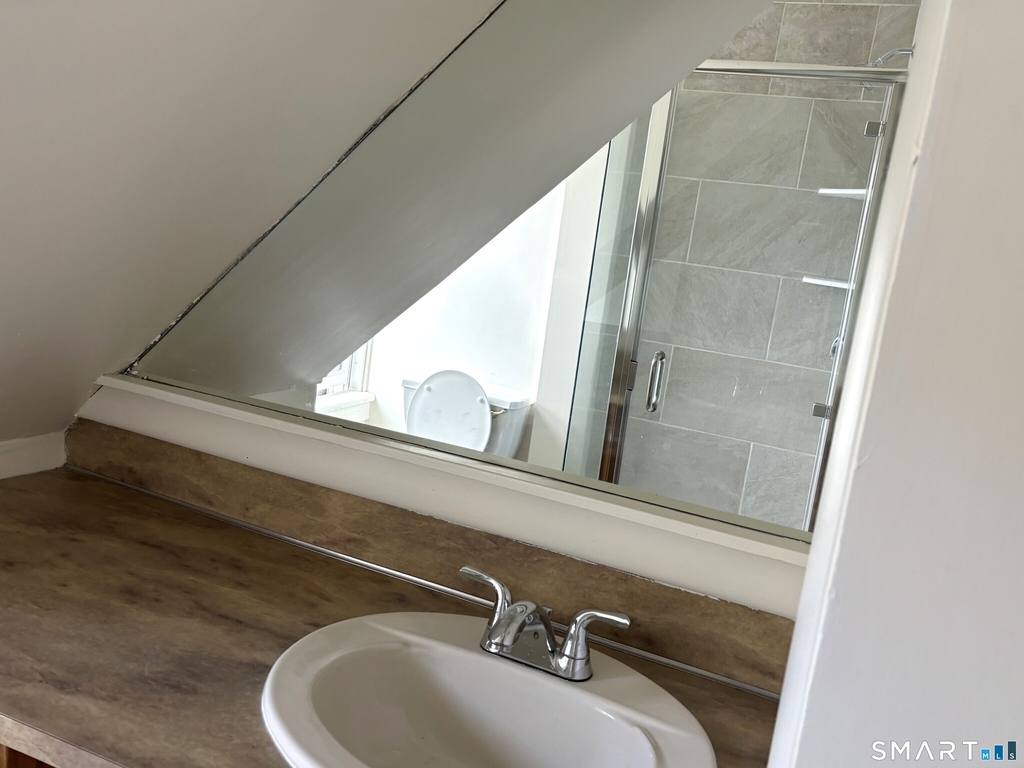 1310 Stanley Street - Photo 13