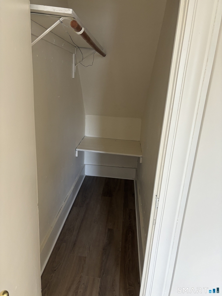 1310 Stanley Street - Photo 10