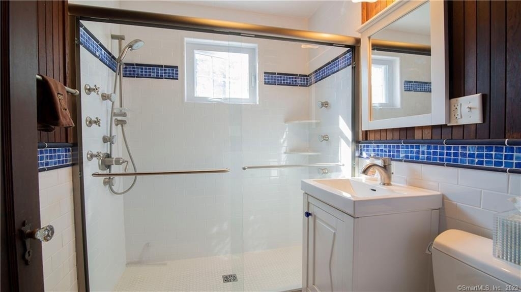 106 Shore Avenue - Photo 18