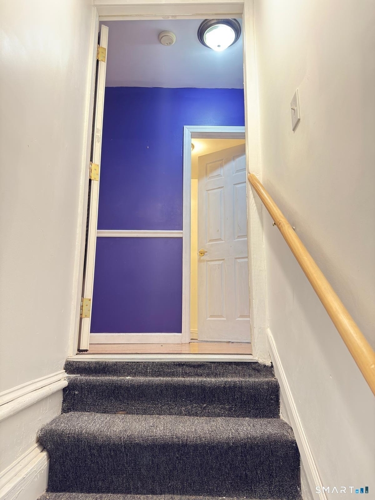 32 Winter Street - Photo 2