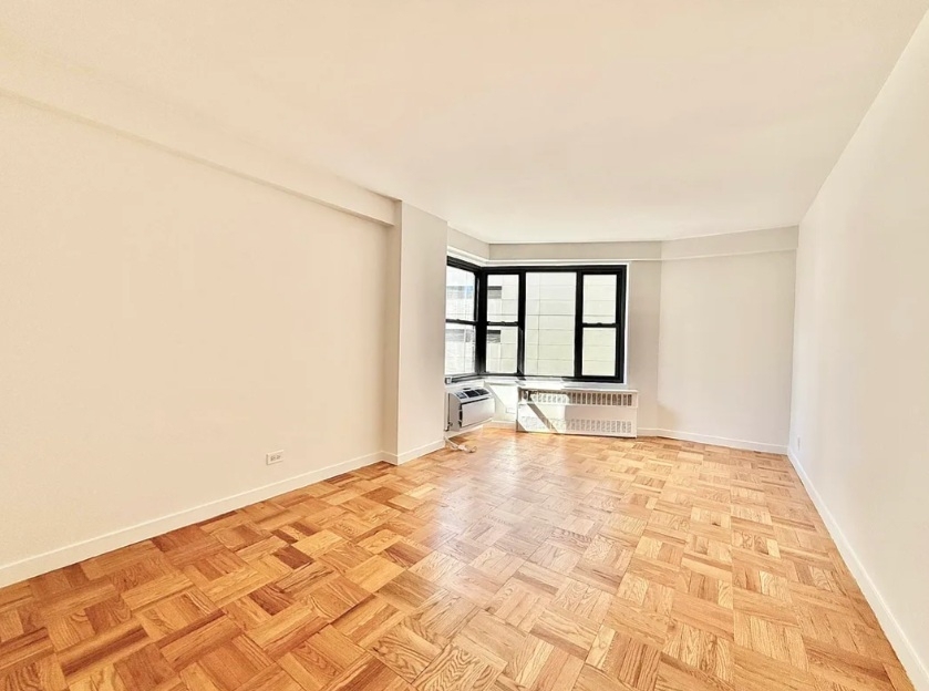 East 13th Street - Photo 1