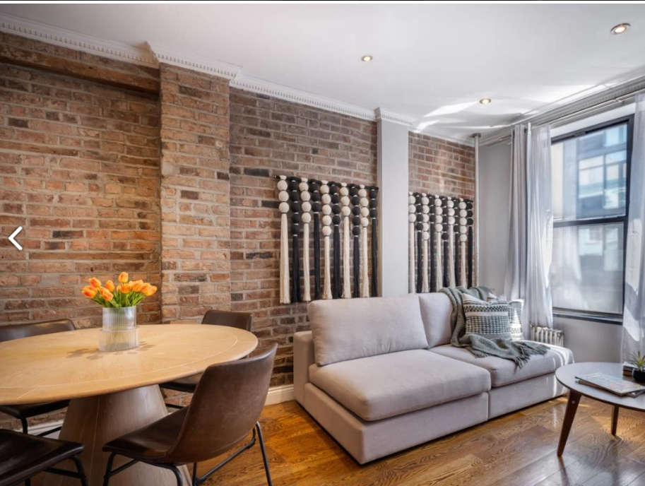 115 MULBERRY ST - Photo 1