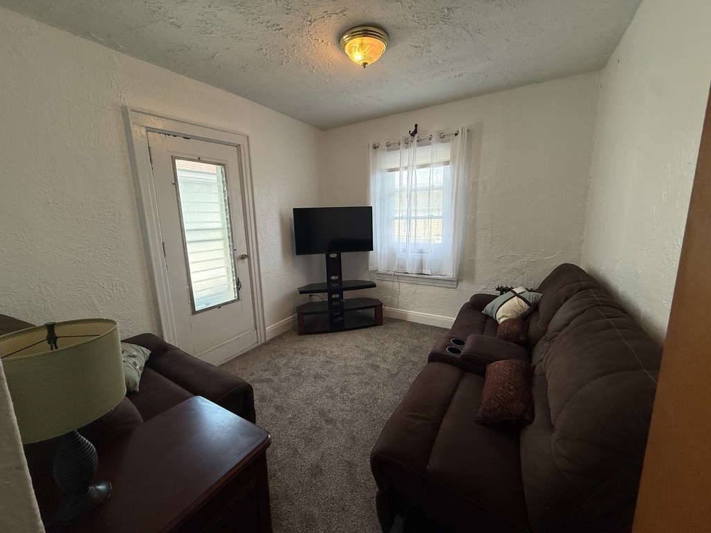 470 Lafayette Blvd Long Beach - Photo 5