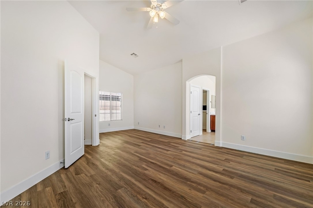 9372 Glendora Valley Street - Photo 14