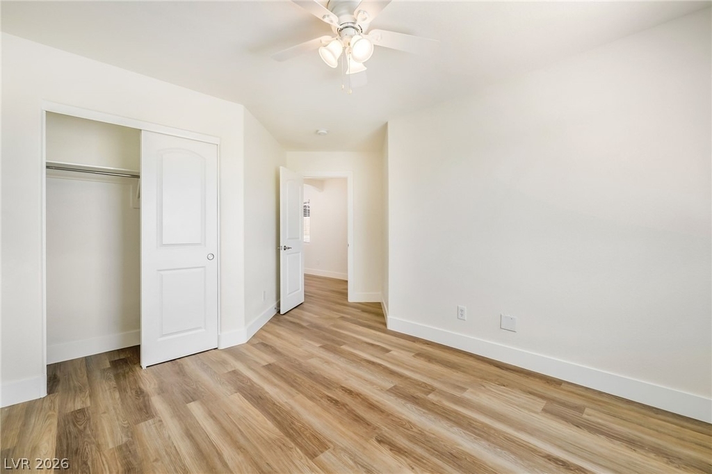 9372 Glendora Valley Street - Photo 19