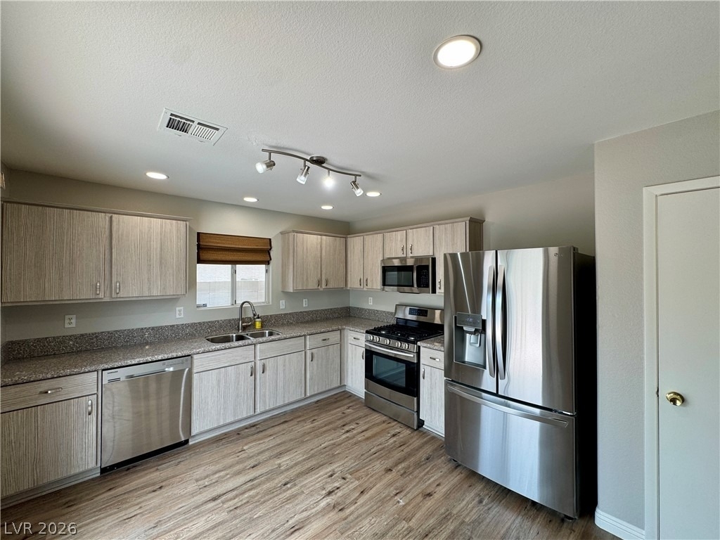 628 Carlos Julio Avenue - Photo 10