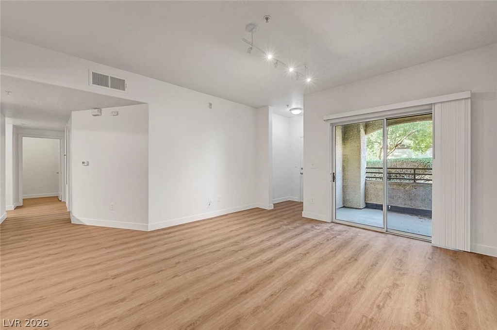 2291 W Horizon Ridge Parkway - Photo 13