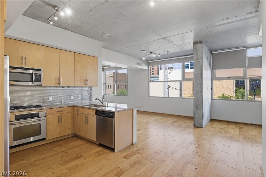 353 E Bonneville Avenue - Photo 1