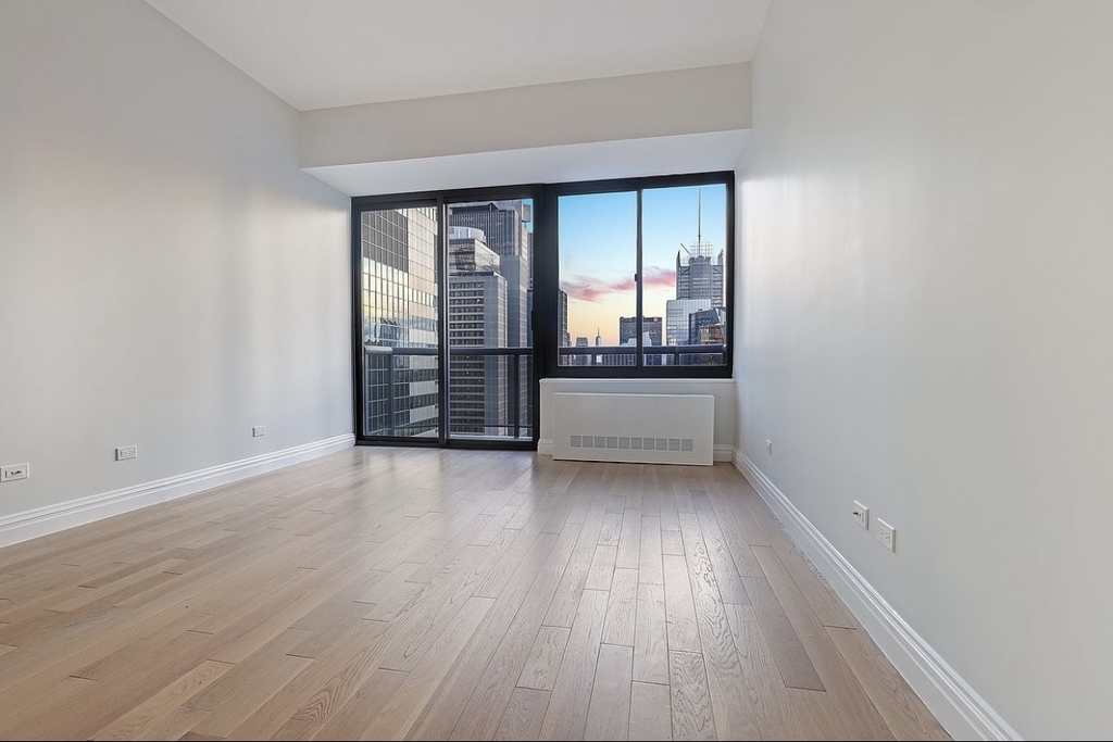 West 48th Street - Photo 4