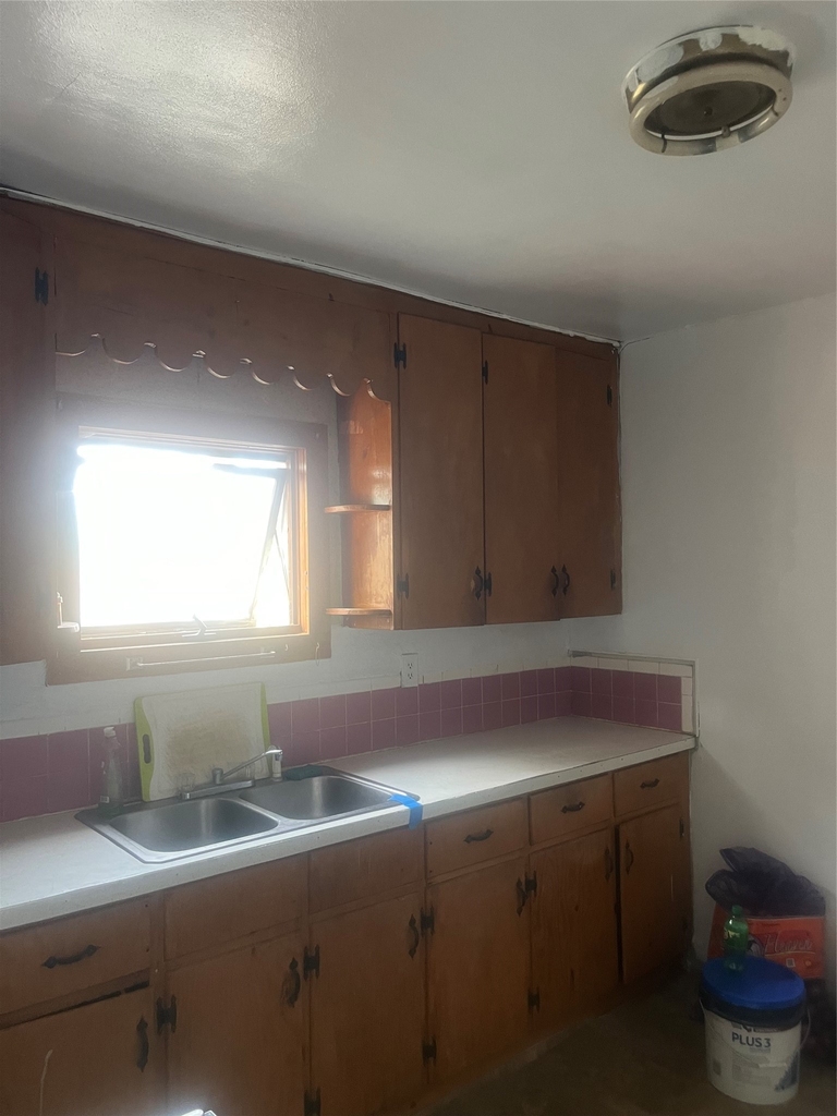127 Burbank Ave - Photo 15