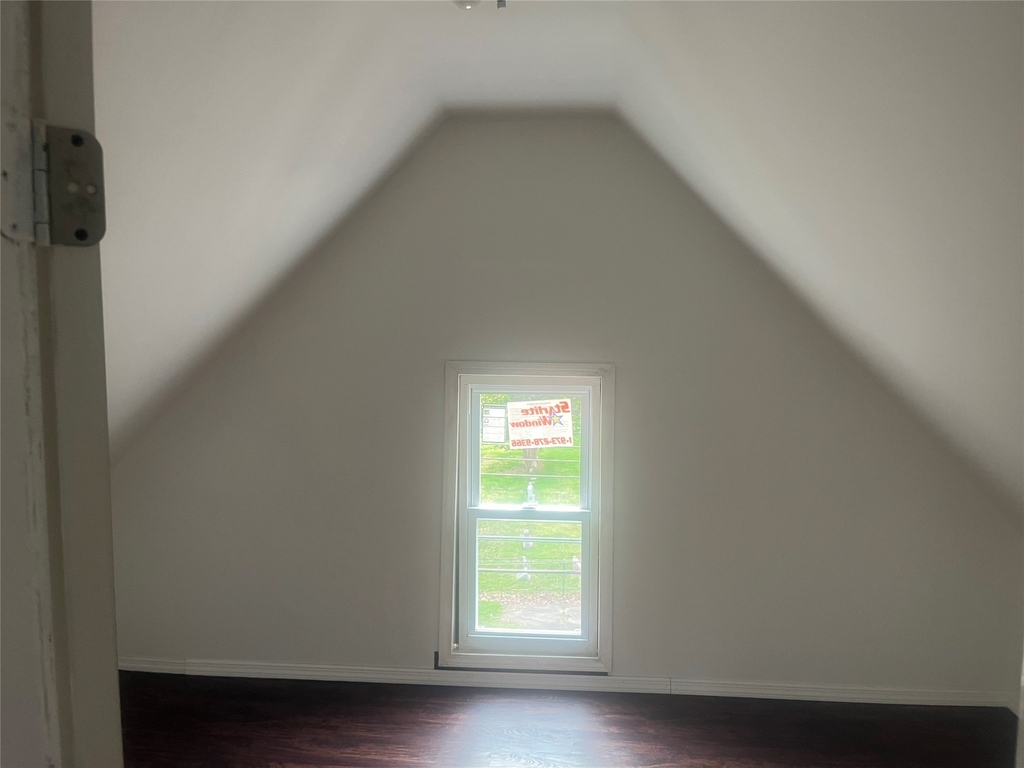 127 Burbank Ave - Photo 8