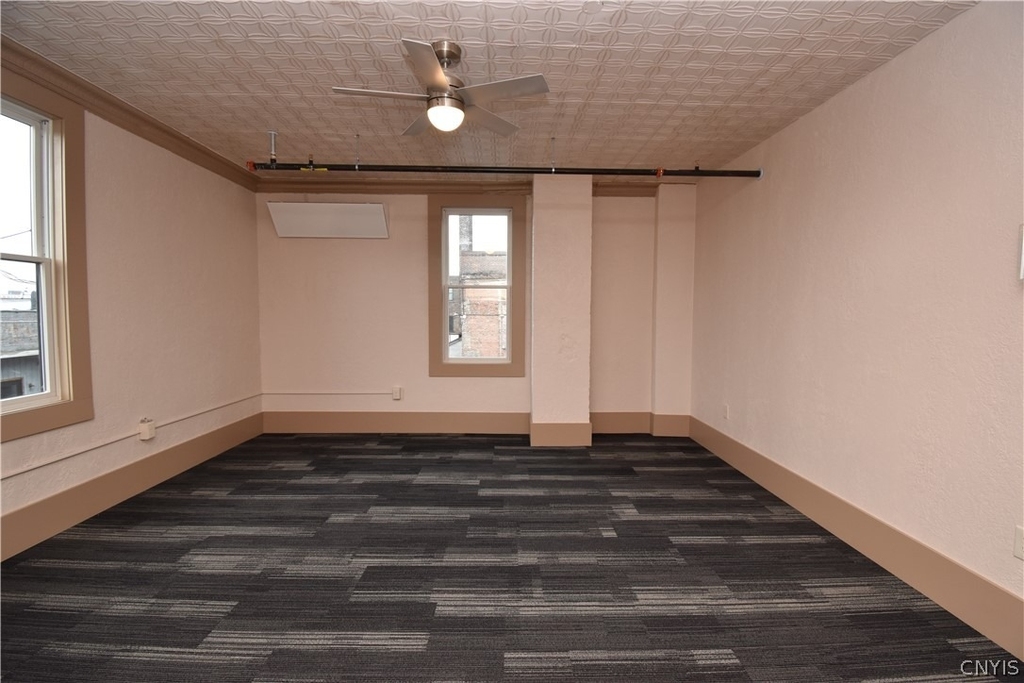 152 Court Street - Photo 11