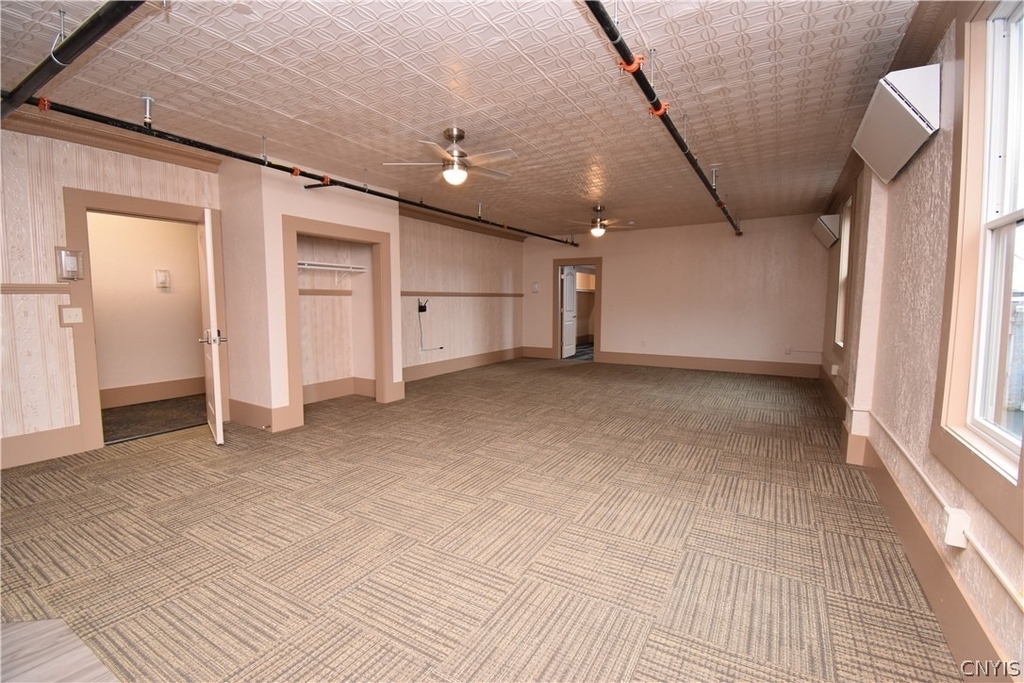 152 Court Street - Photo 6