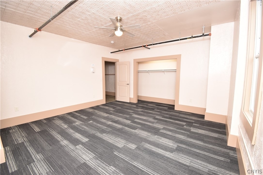 152 Court Street - Photo 8