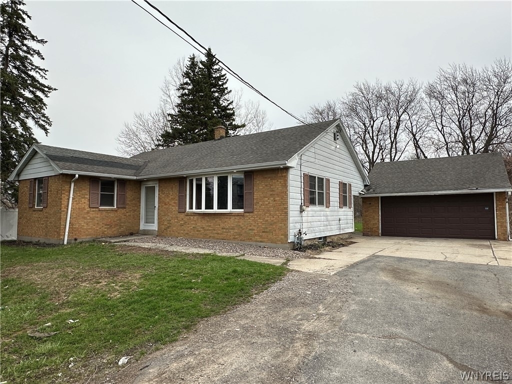 2791 N Forest Road - Photo 0