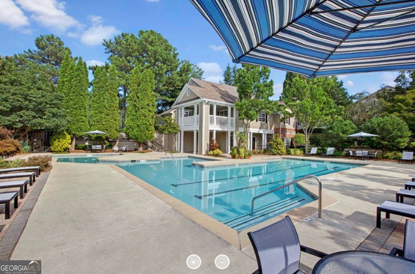 7150 W Peachtree Dunwoody Road - Photo 19