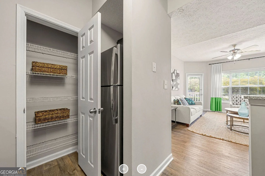 7150 W Peachtree Dunwoody Road - Photo 3