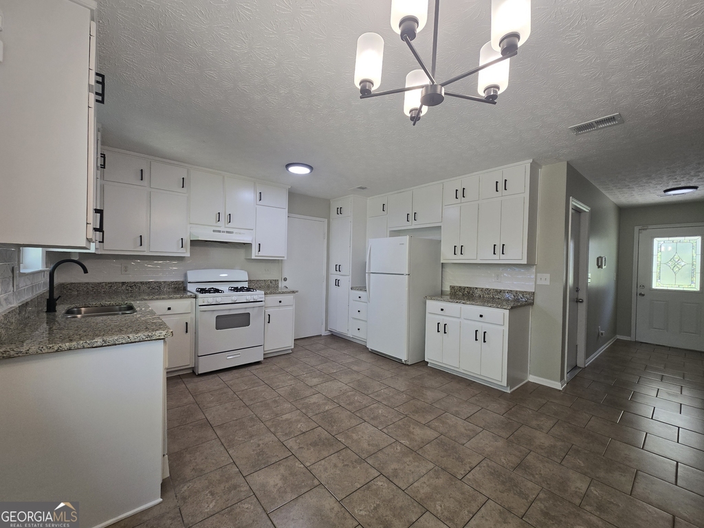 938 Iron Gate Boulevard - Photo 7