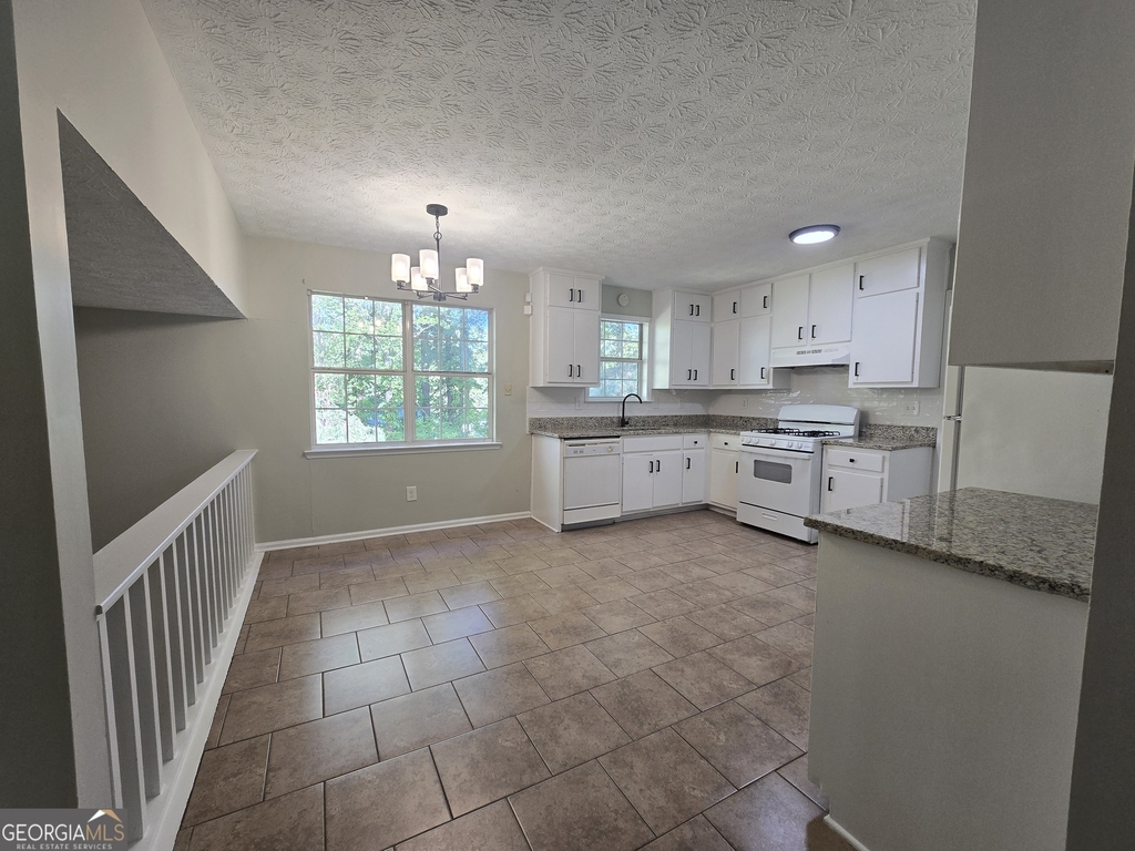 938 Iron Gate Boulevard - Photo 1