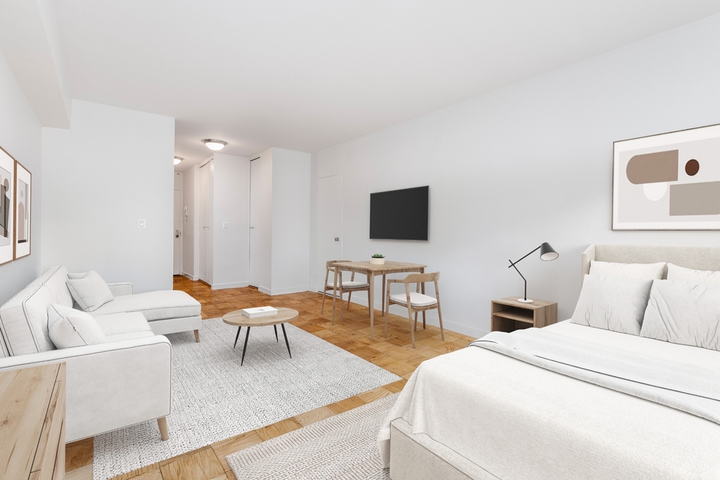East 36th Street - Photo 3