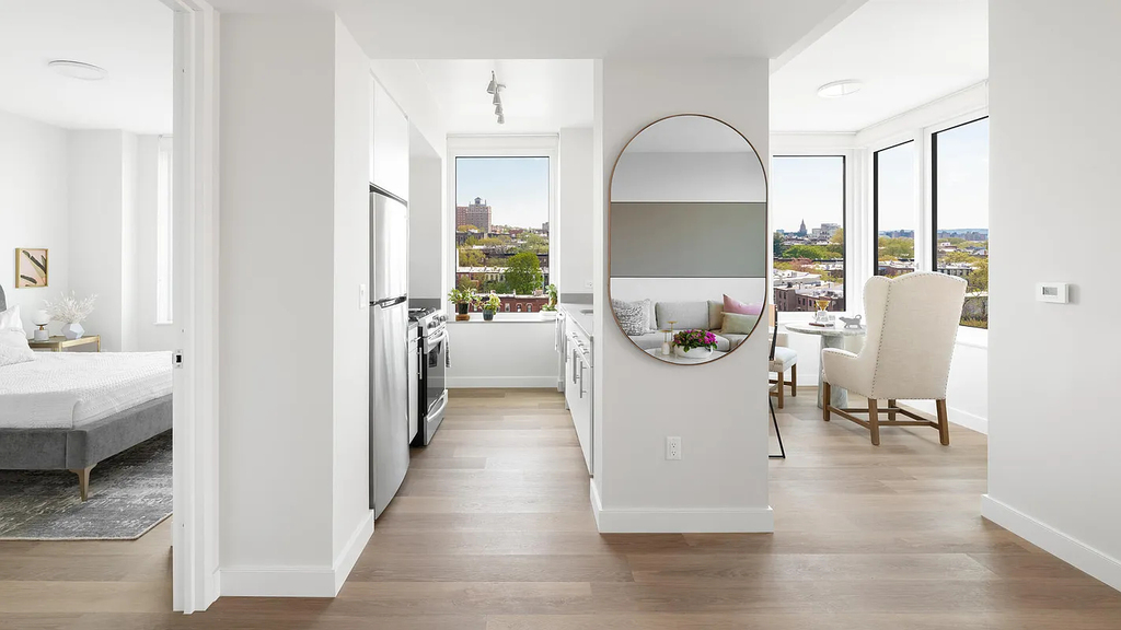 595 Dean Street - Photo 2
