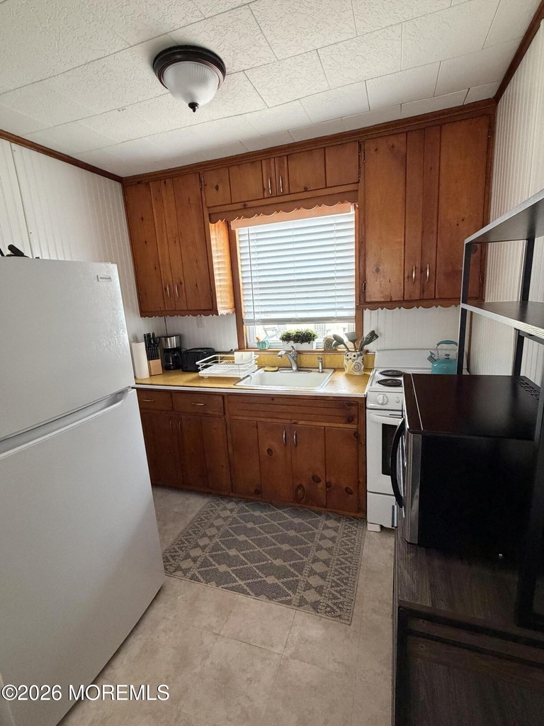 410 8th Avenue - Photo 6