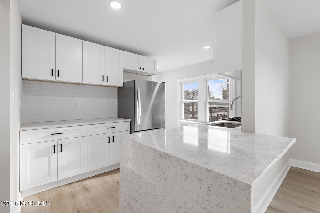260 Main Street - Photo 8