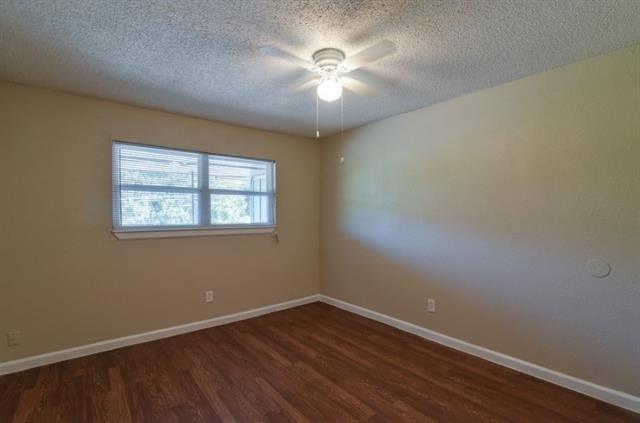 8128 Barclay Street - Photo 14