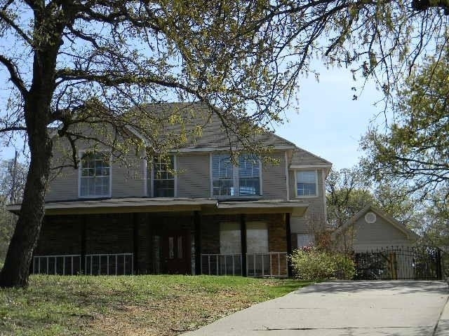 416 Roland Drive - Photo 2