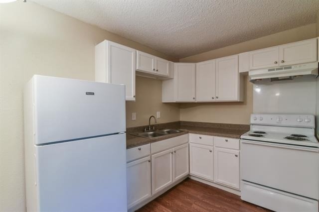 8128 Barclay Street - Photo 0