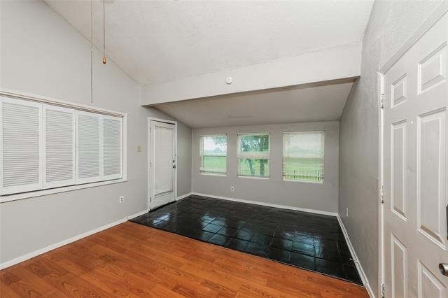 9696 Walnut Street - Photo 9