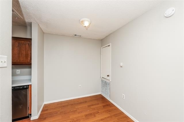 9696 Walnut Street - Photo 8