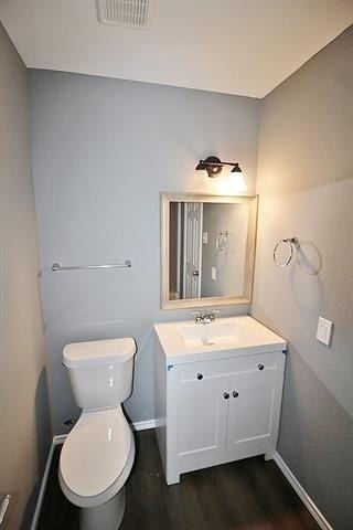 921 Cedar Terrace - Photo 16