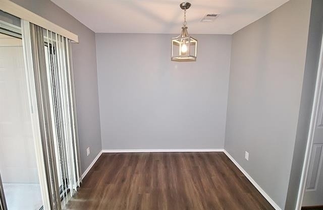 921 Cedar Terrace - Photo 5
