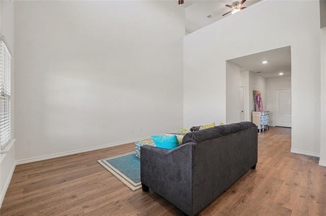 1613 Grand Villa Street - Photo 6