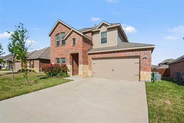 1613 Grand Villa Street - Photo 0