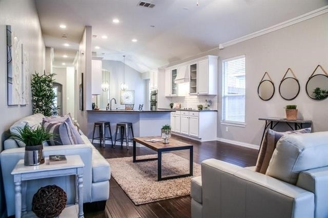 16304 Dry Creek Boulevard - Photo 3