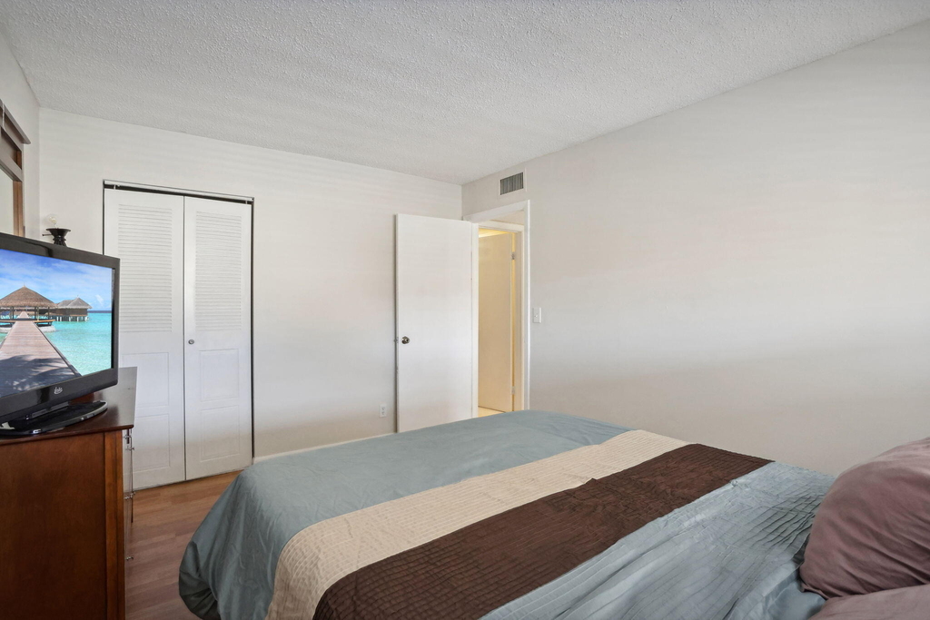 2825 Sw 22nd Avenue - Photo 18