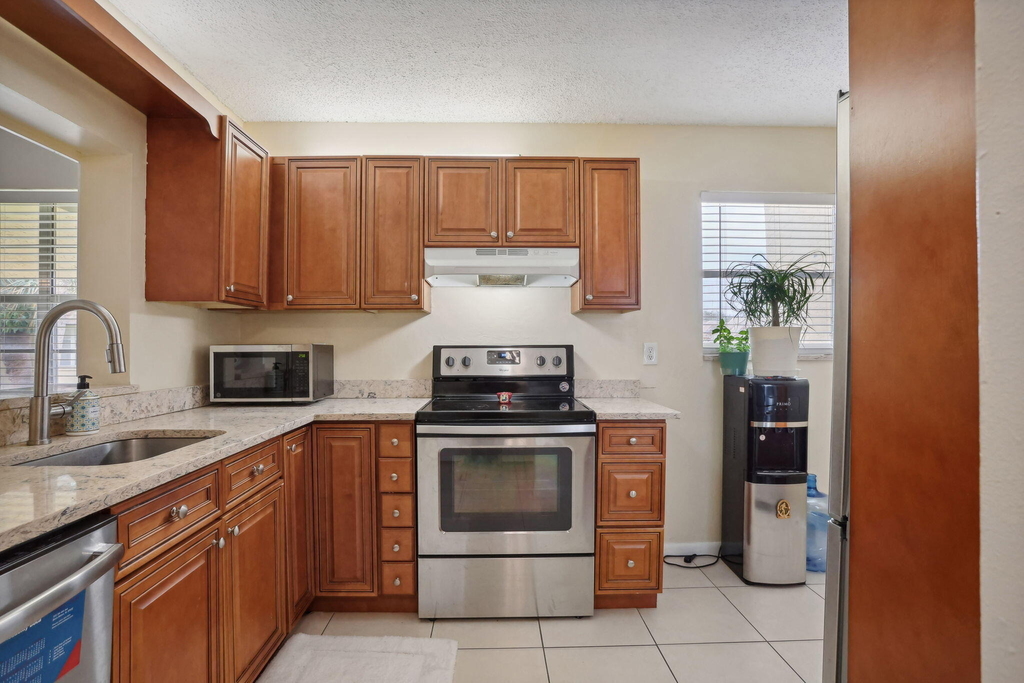 2825 Sw 22nd Avenue - Photo 22