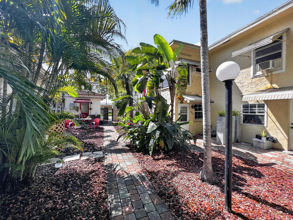 1857 Buchanan Street - Photo 3