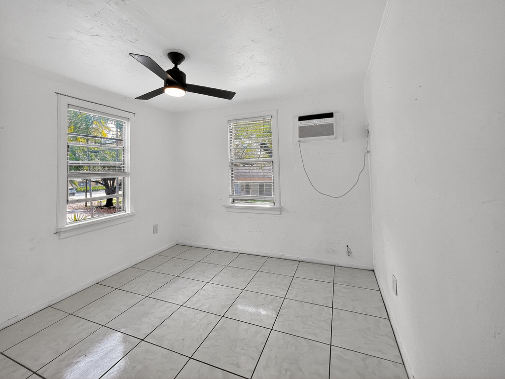 1857 Buchanan Street - Photo 9