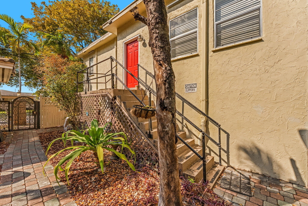 1857 Buchanan Street - Photo 1
