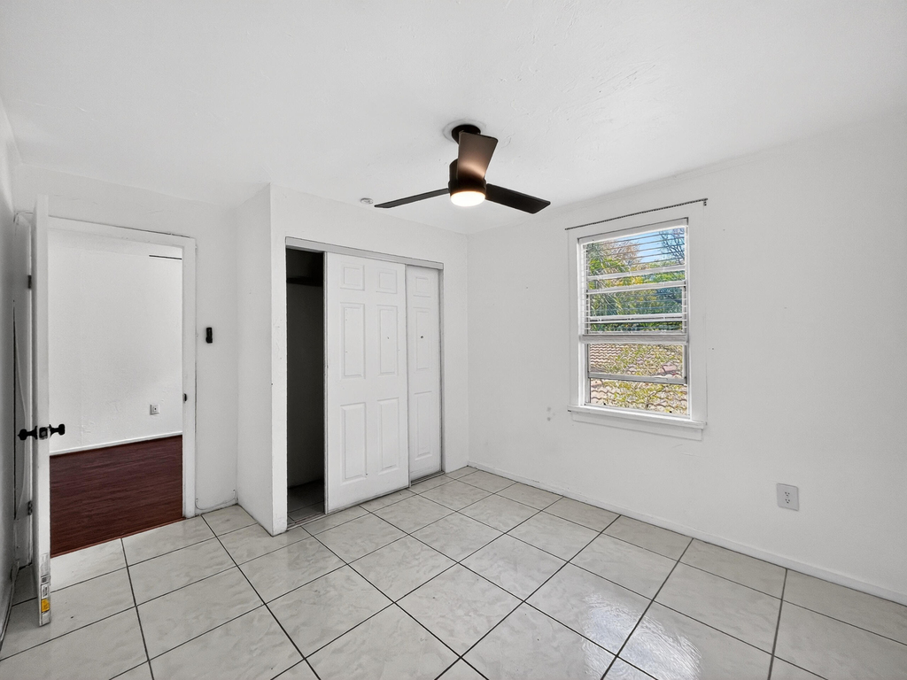 1857 Buchanan Street - Photo 10