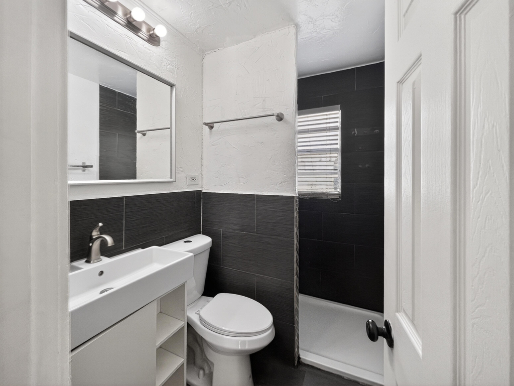 1857 Buchanan Street - Photo 11