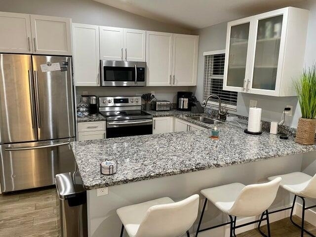 601 N E Street - Photo 1