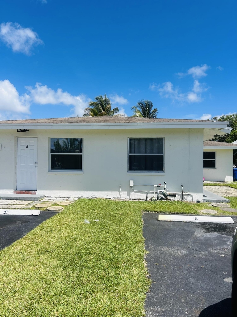 1471 Nw 20th Street - Photo 14