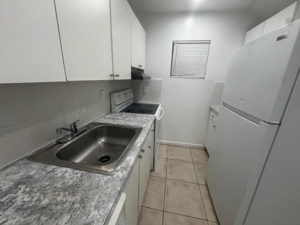 5525 Sw 41st Street - Photo 3