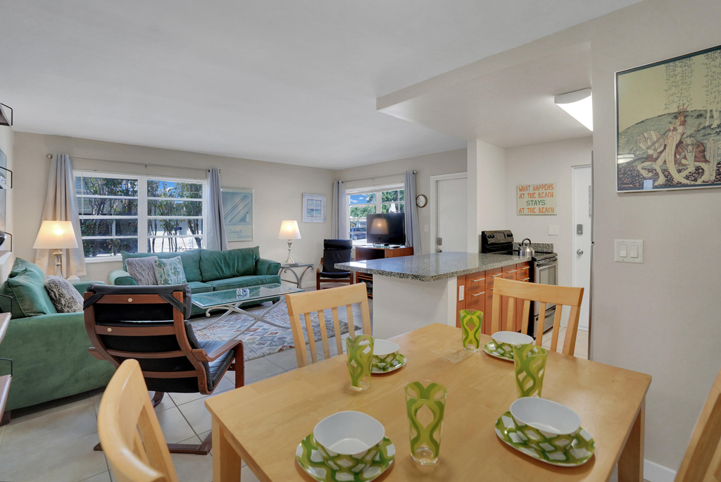 3212 Ne 9th - Photo 3
