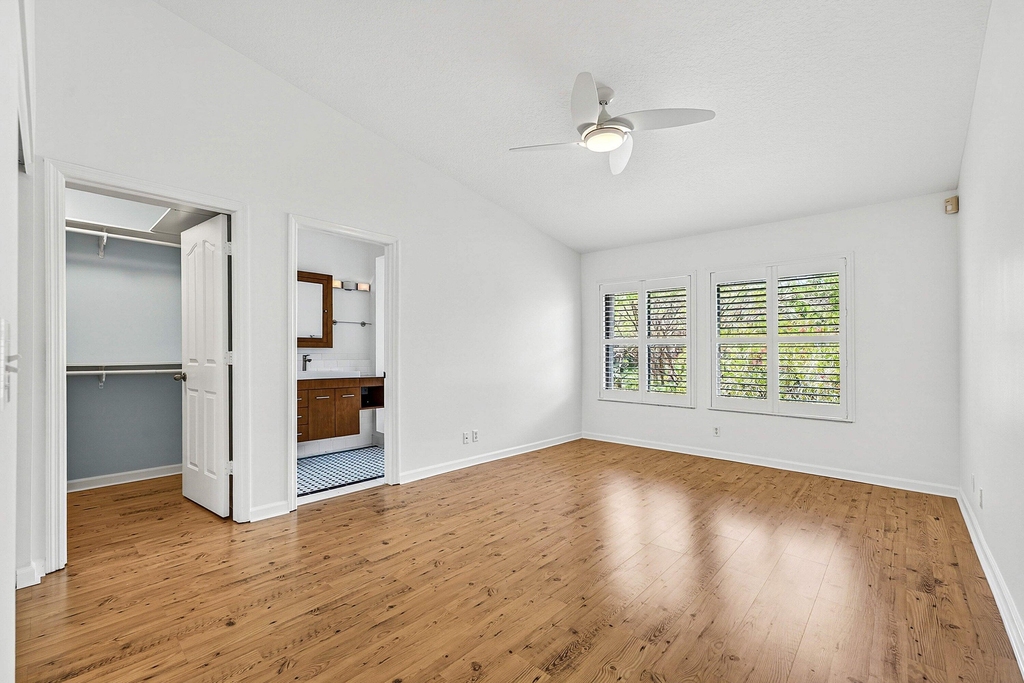 5662 Se Schooner Oaks Way - Photo 16